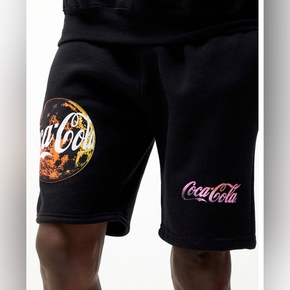 NWT! Coca Cola By PacSun New World Sweat Shorts - Size Large - Picture 3 of 7